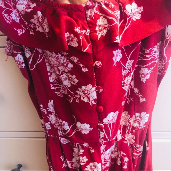 Urban Outfitters Kimchi Floral Romper - Picture 4 of 8